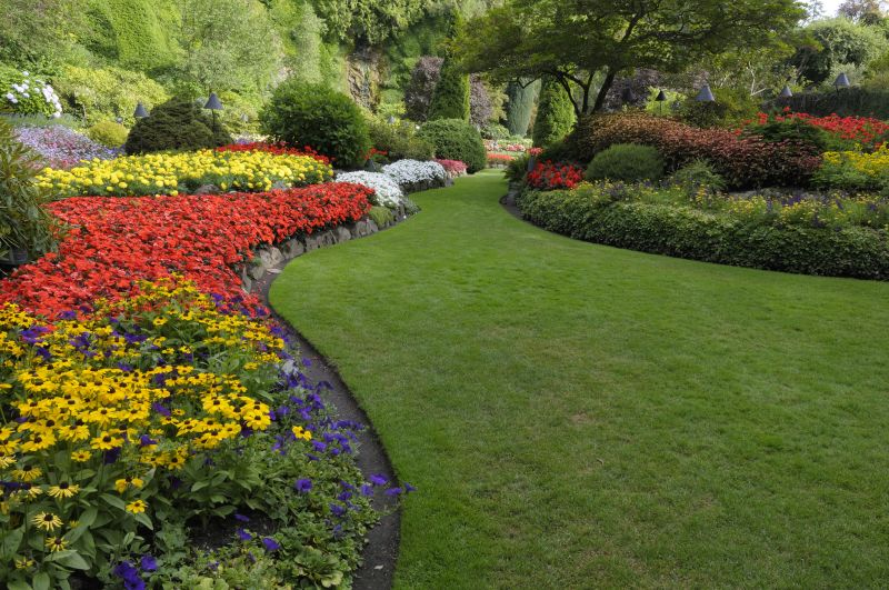 Flower Bed Maintenance Service